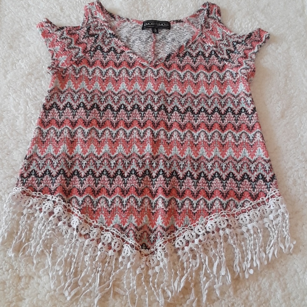 🌻 Almost famous cold shoulder top